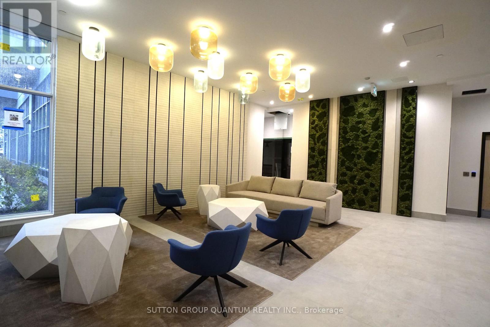 420 - 500 Plains Road E, Burlington, Ontario  L7T 2E1 - Photo 9 - W12804216