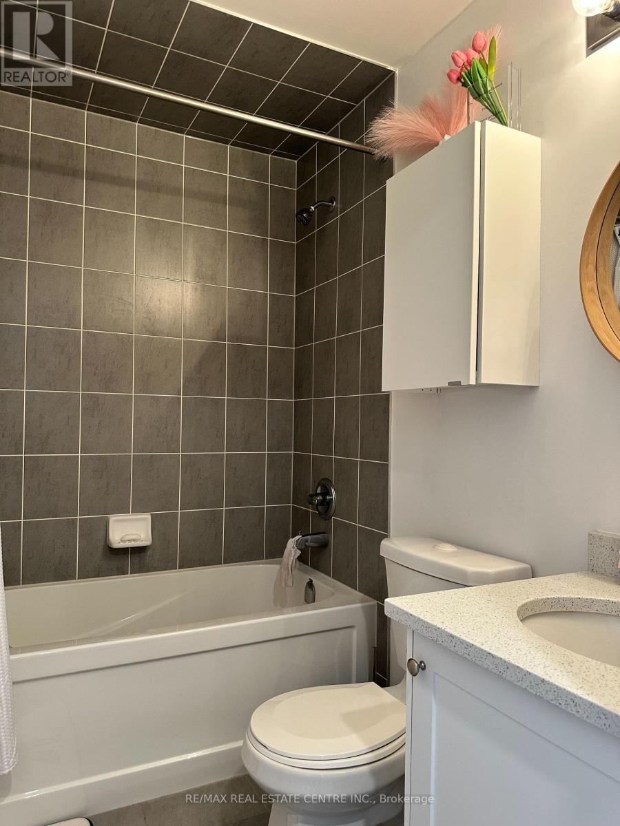 212 Law Drive, Guelph, Ontario  N1E 0H5 - Photo 6 - X12804210