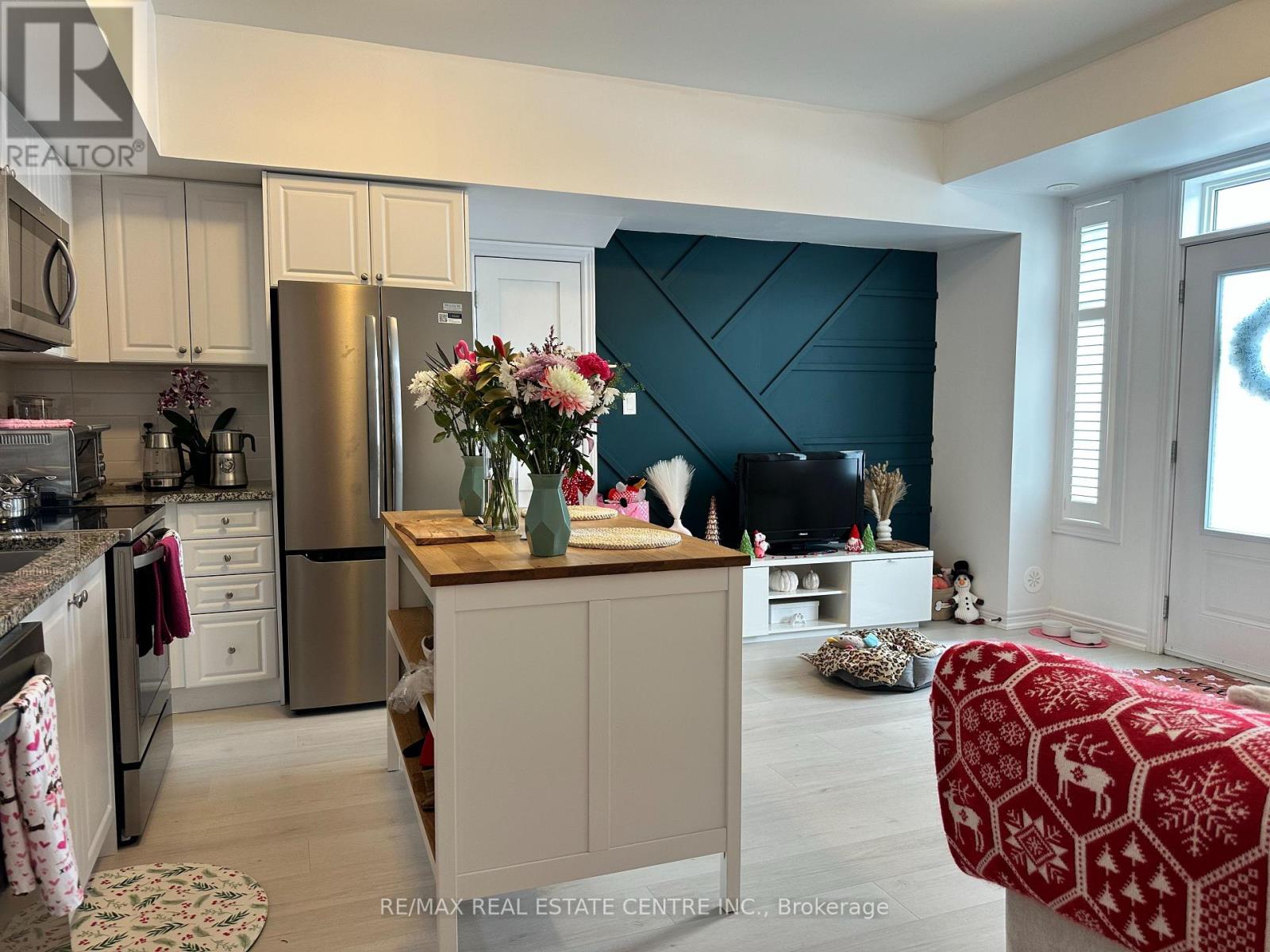 212 Law Drive, Guelph, Ontario  N1E 0H5 - Photo 7 - X12804210