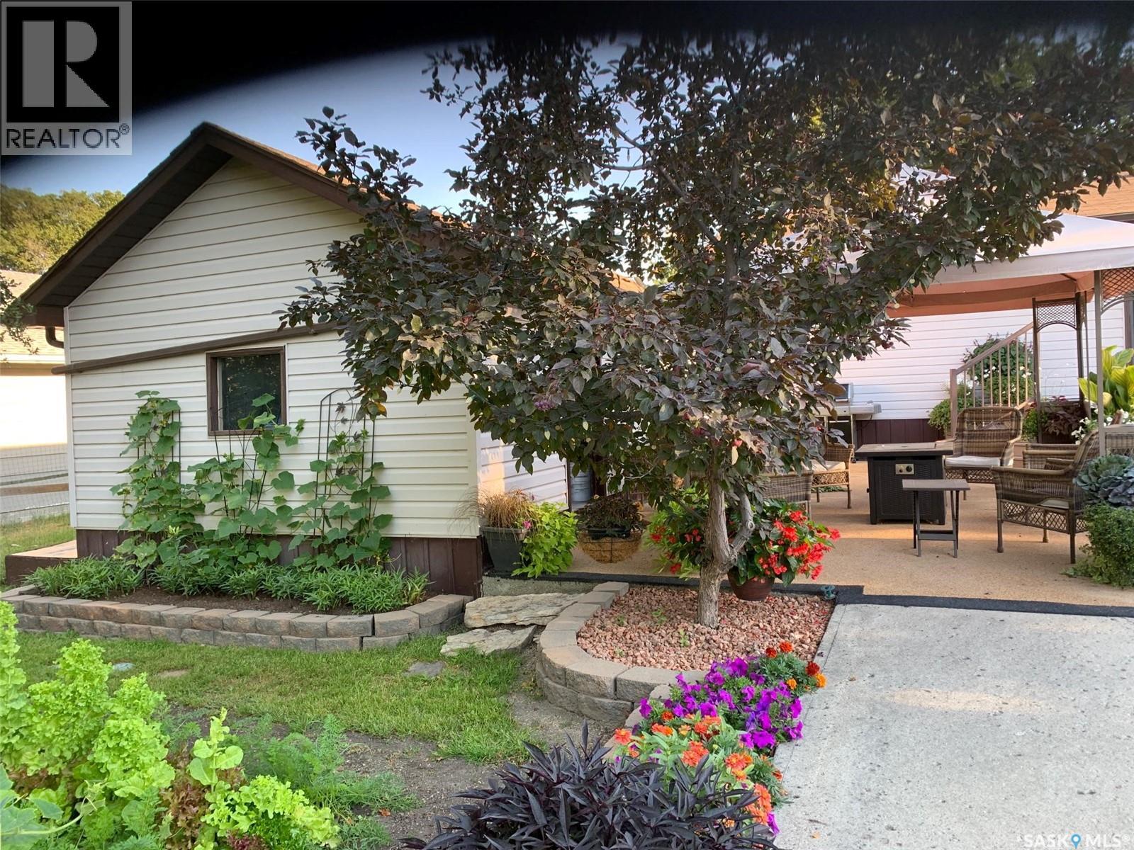 503 Edmonton Street, Broadview, Saskatchewan  S0G 0K0 - Photo 1 - SK028897