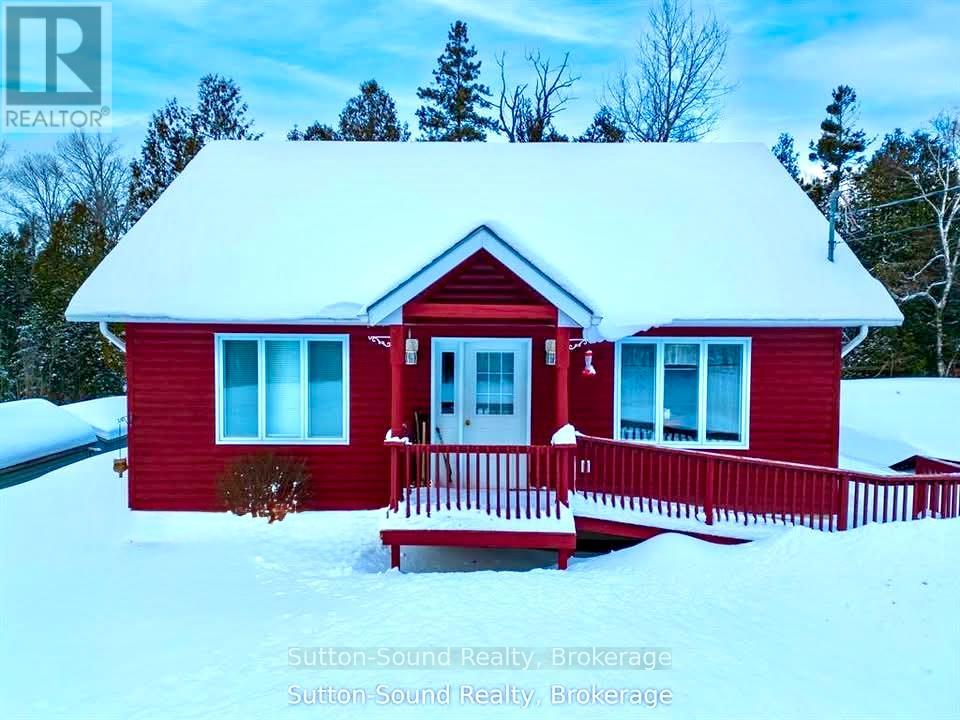 554 Stokes Bay Road, Northern Bruce Peninsula, Ontario  N0H 2M0 - Photo 2 - X12741950