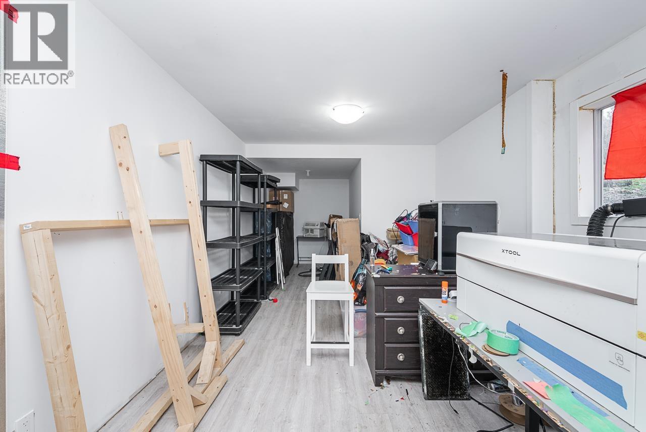 28204 108th Avenue, Maple Ridge, British Columbia  V2W 1T5 - Photo 24 - R3090868