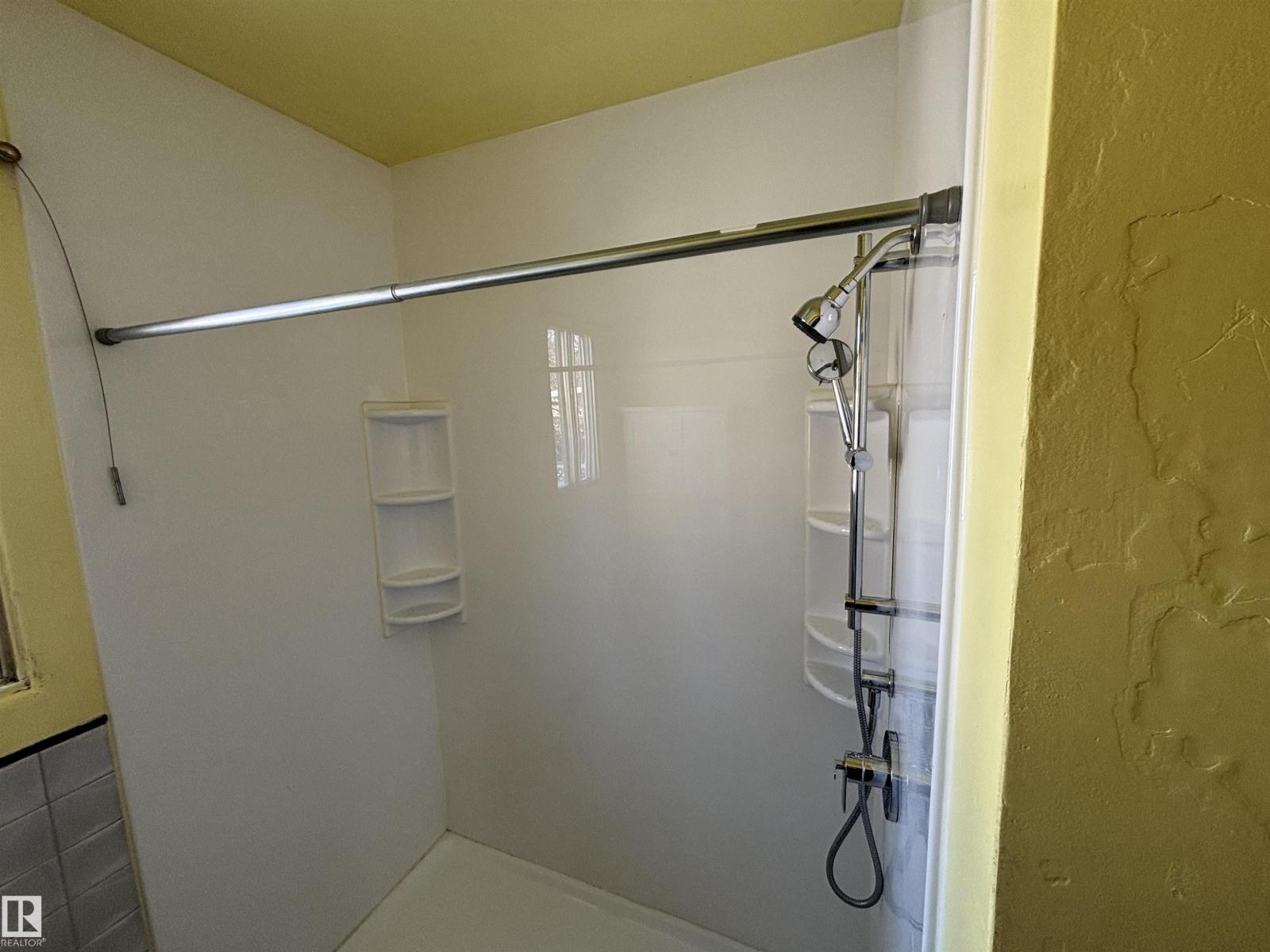 12303 131 St Nw Nw, Edmonton, Alberta  T5L 1N2 - Photo 19 - E4474130