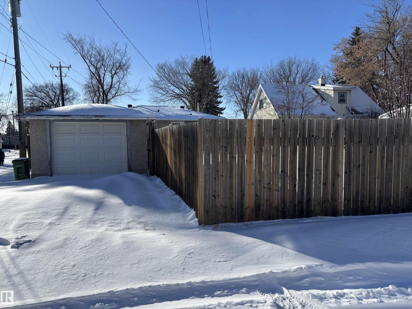 12303 131 St Nw Nw, Edmonton, Alberta  T5L 1N2 - Photo 4 - E4474130