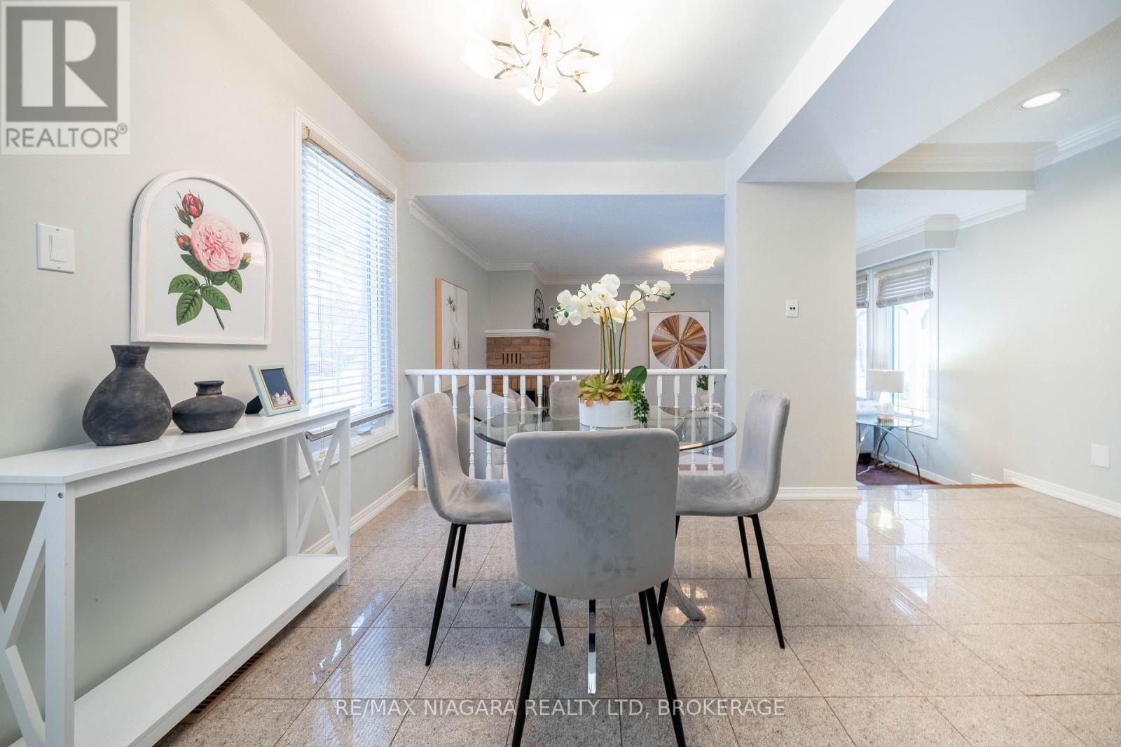 28 Rosemead Close, Markham, Ontario  L3R 3Z3 - Photo 16 - N12804276