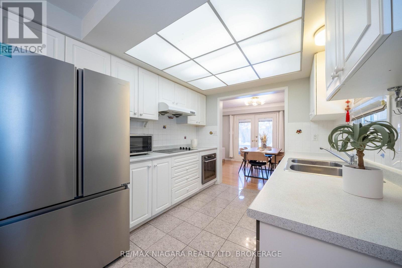 28 Rosemead Close, Markham, Ontario  L3R 3Z3 - Photo 17 - N12804276