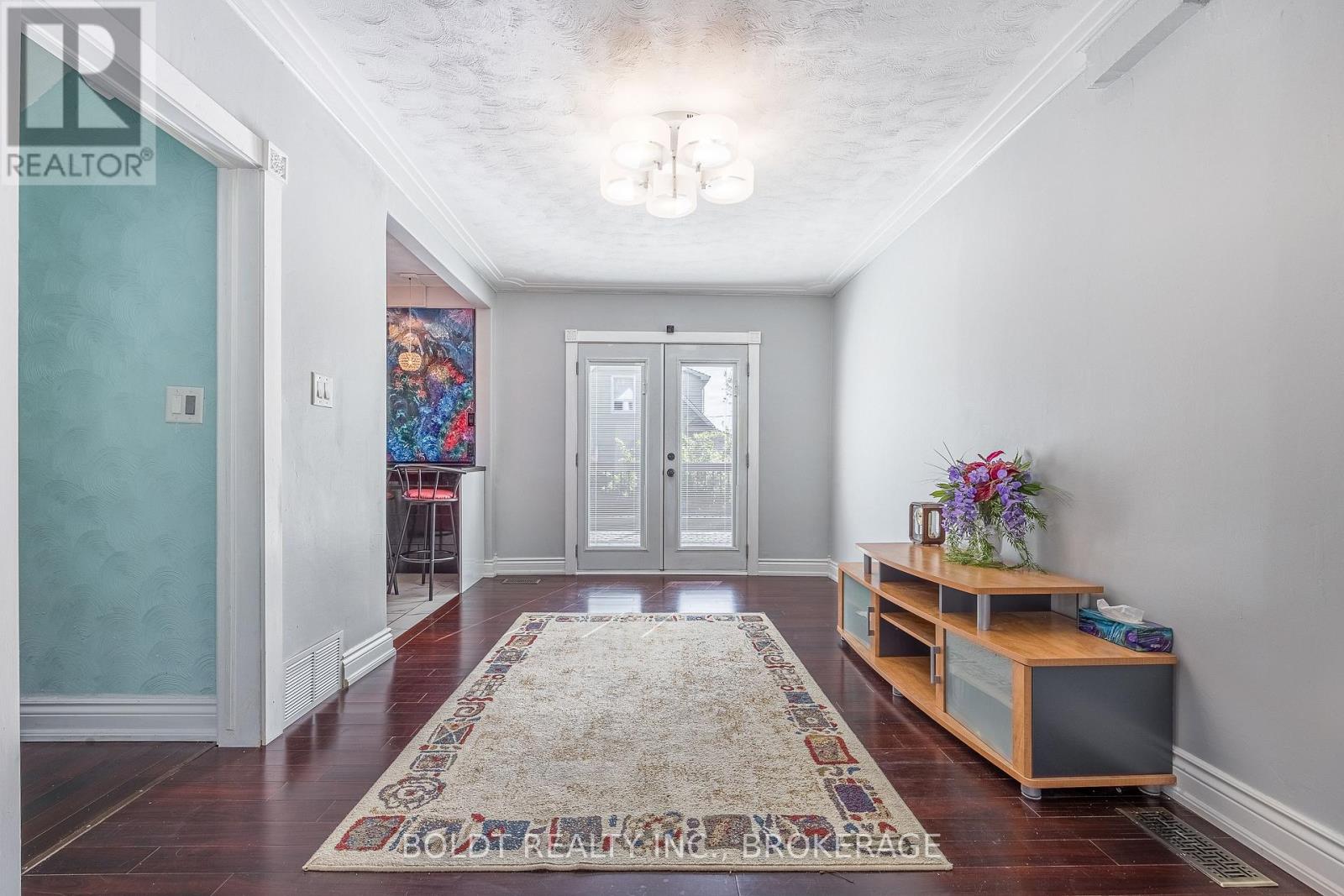 5060 Ontario Avenue, Niagara Falls, Ontario  L2E 3R9 - Photo 6 - X12804264