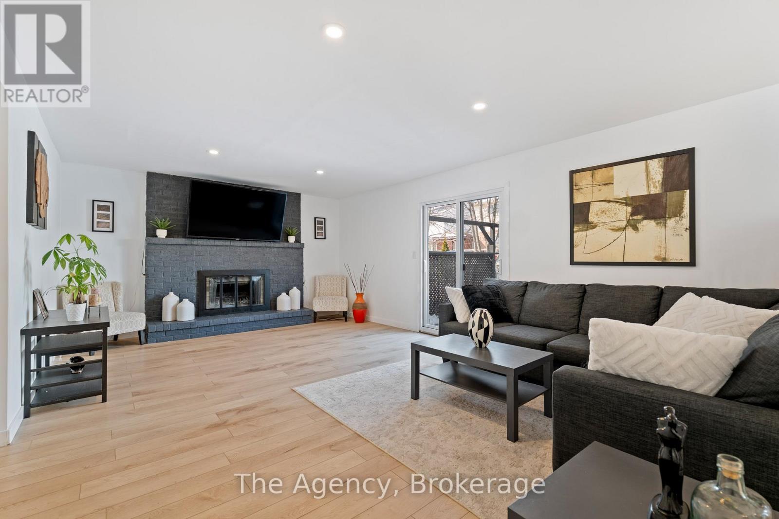 24 Keefer Road, Thorold, Ontario  L2V 4Y4 - Photo 8 - X12804280