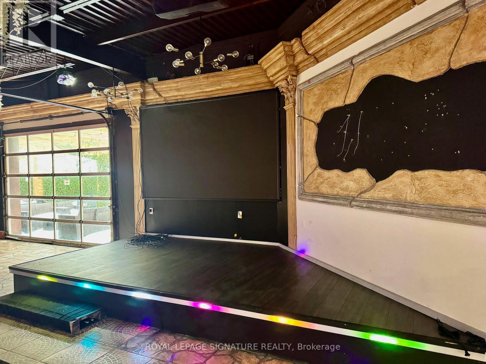 803 Dundas Street E, Mississauga, Ontario  L4Y 2B7 - Photo 6 - W12788856