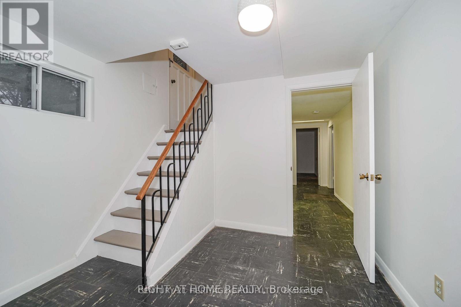 35 Caswell Drive, Toronto, Ontario  M2M 3M2 - Photo 15 - C12804224