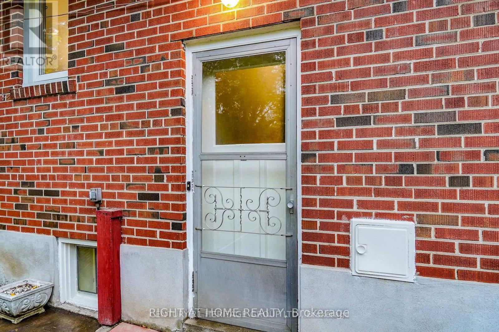 35 Caswell Drive, Toronto, Ontario  M2M 3M2 - Photo 23 - C12804224