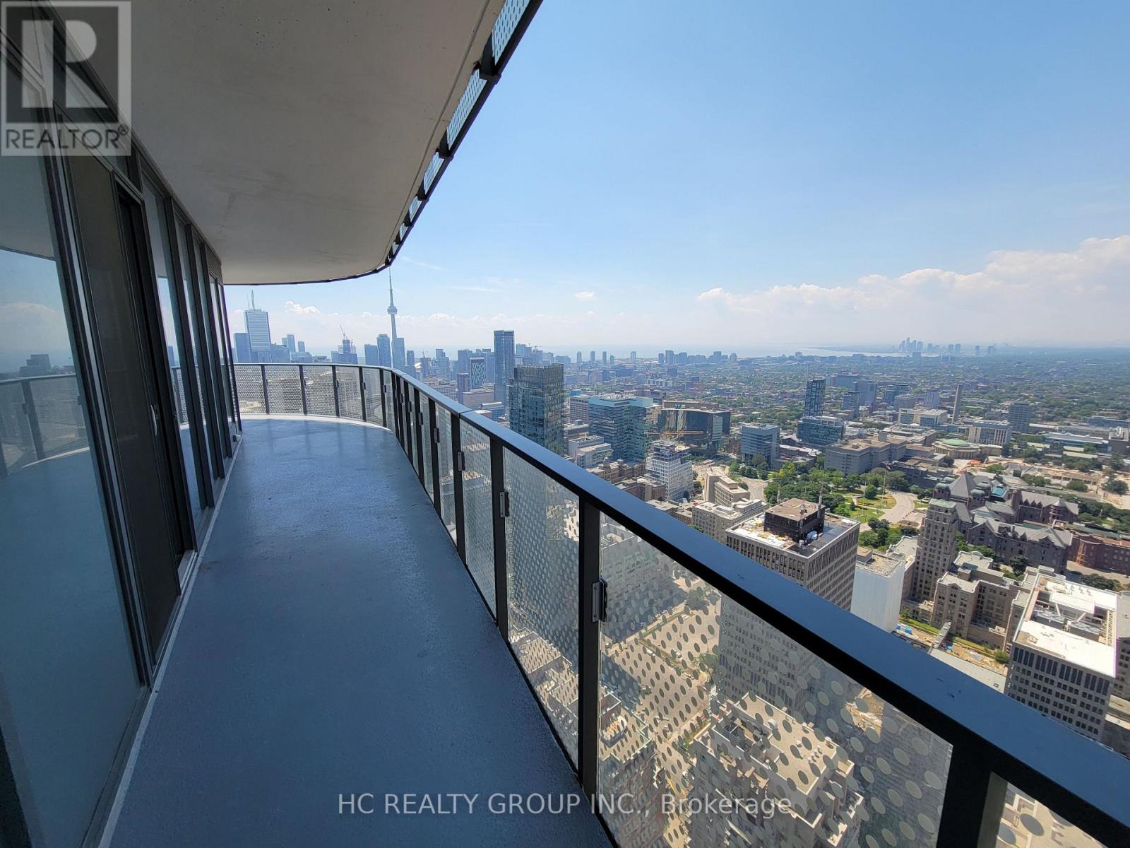 5705 - 11 Wellesley Street W, Toronto, Ontario  M4Y 1E8 - Photo 12 - C12804250