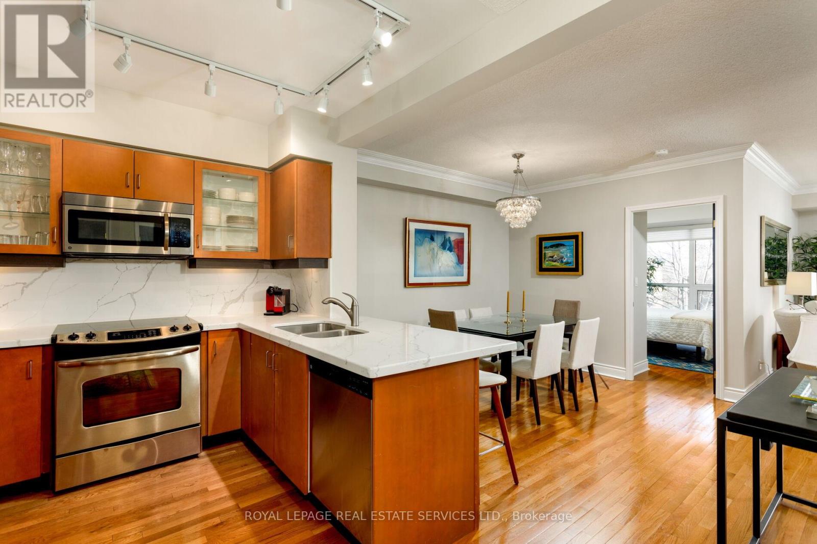 308 - 10 Delisle Avenue, Toronto, Ontario  M4V 3C6 - Photo 10 - C12804260