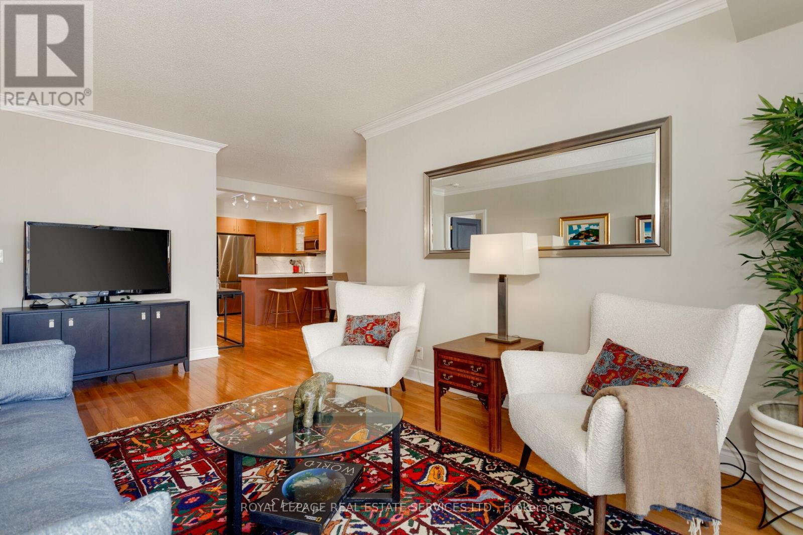 308 - 10 Delisle Avenue, Toronto, Ontario  M4V 3C6 - Photo 8 - C12804260