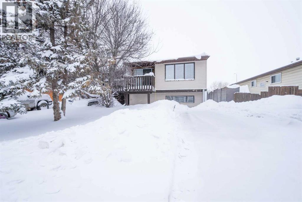 9340 67 Avenue, Grande Prairie, Alberta  T8W 1C2 - Photo 1 - A2287123