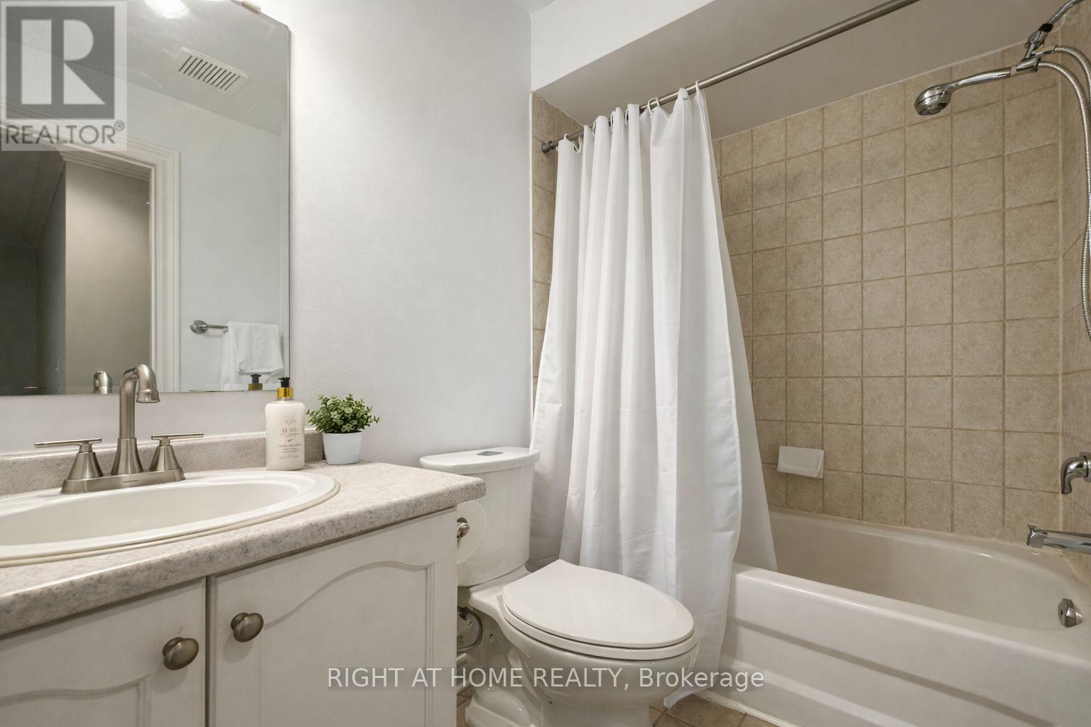 95 Giancola Crescent, Vaughan, Ontario  L6A 2T5 - Photo 13 - N12804234