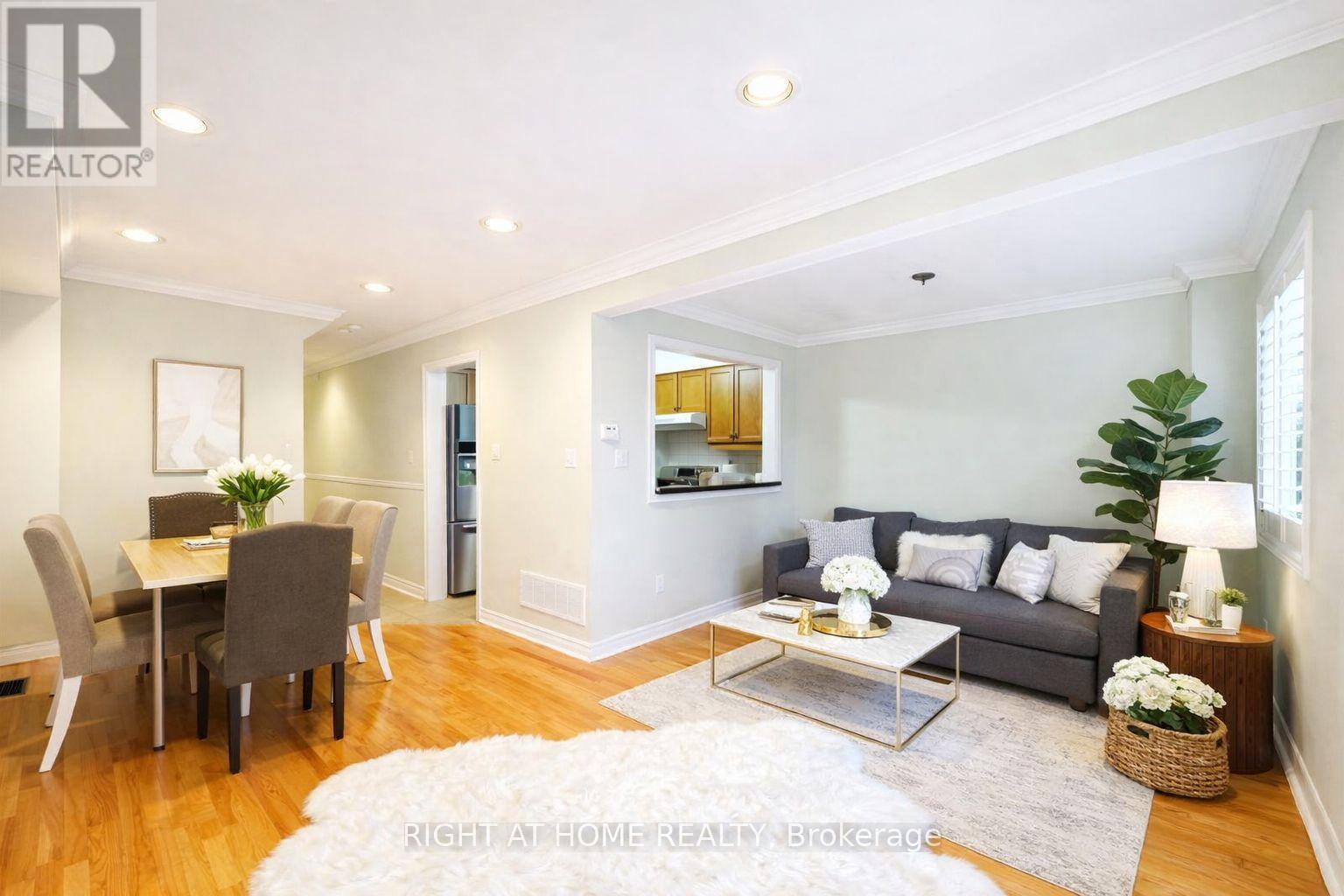 95 Giancola Crescent, Vaughan, Ontario  L6A 2T5 - Photo 3 - N12804234