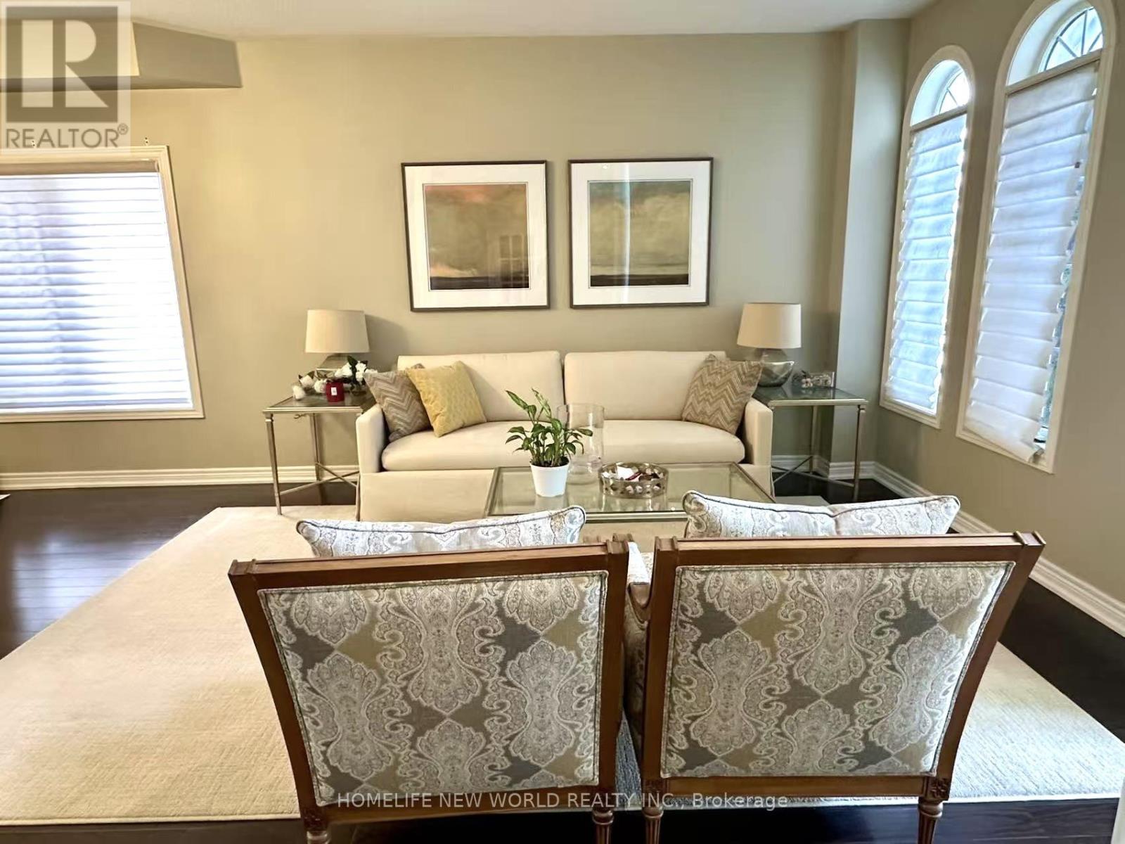 157 Farmstead Road, Richmond Hill, Ontario  L4S 1X2 - Photo 5 - N12804244