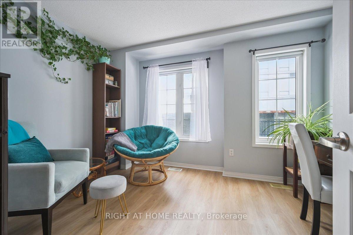 Th 2 - 101 The Queensway, Toronto, Ontario  M8Z 0H1 - Photo 20 - W12803890