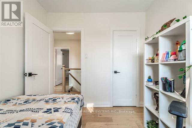 2280 Wiseman Court, Mississauga, Ontario  L5J 1P2 - Photo 14 - W12804222