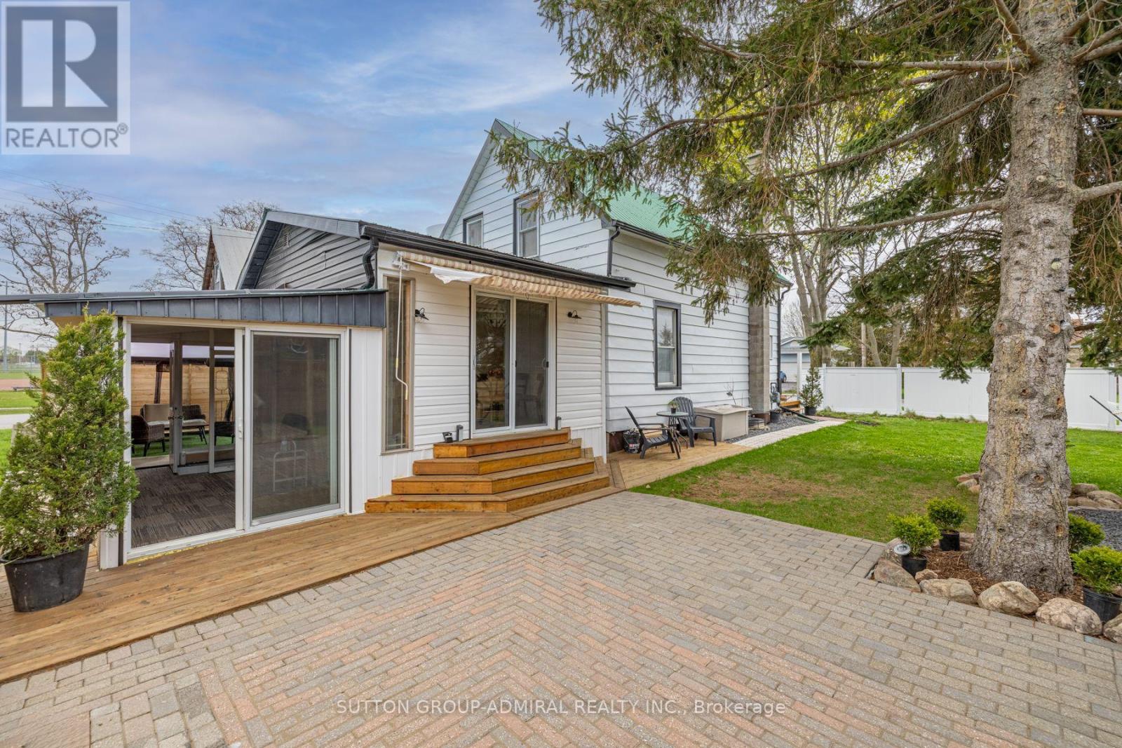 70 Belleville Street, Prince Edward County, Ontario  K0K 3L0 - Photo 44 - X12804288