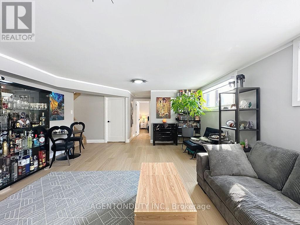 475 Karen Park Crescent, Mississauga, Ontario  L5A 3E1 - Photo 30 - W12804040