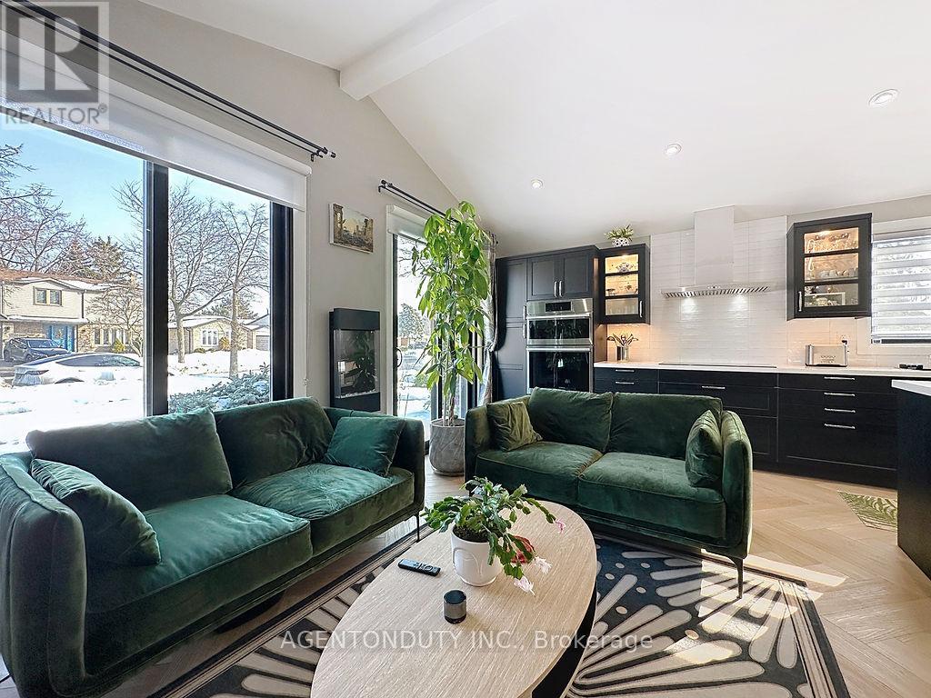 475 Karen Park Crescent, Mississauga, Ontario  L5A 3E1 - Photo 40 - W12804040