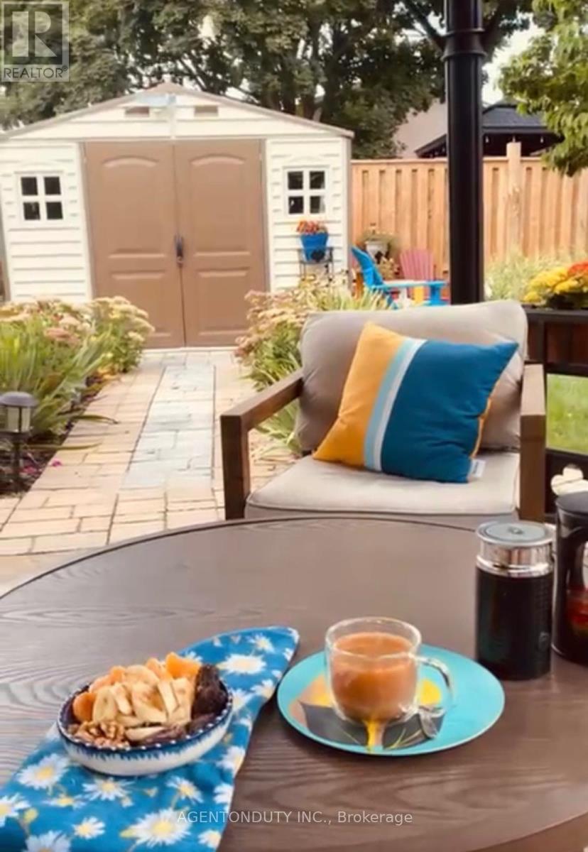 475 Karen Park Crescent, Mississauga, Ontario  L5A 3E1 - Photo 46 - W12804040