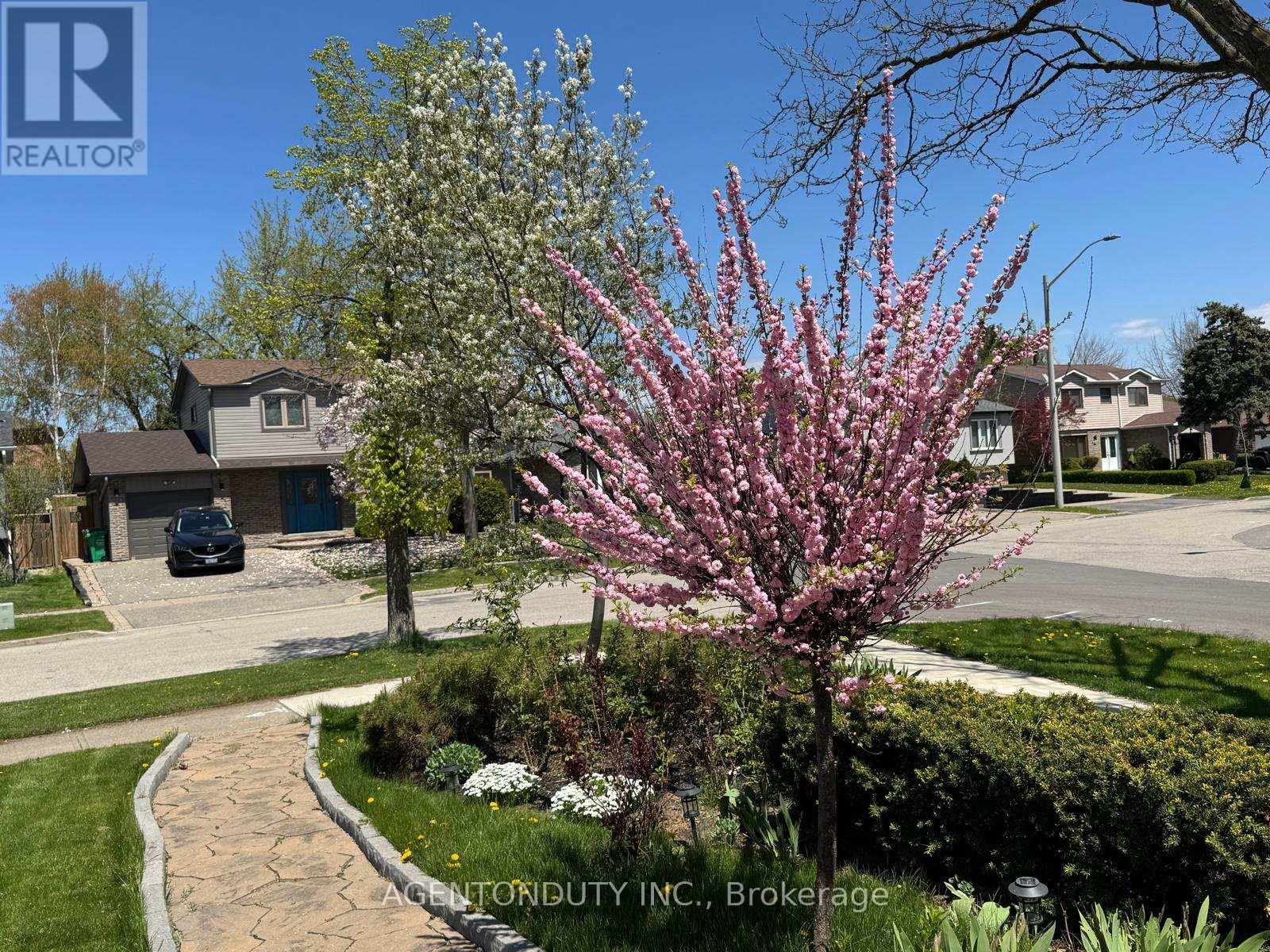 475 Karen Park Crescent, Mississauga, Ontario  L5A 3E1 - Photo 47 - W12804040