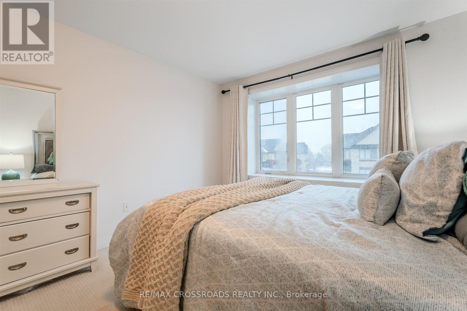 4 Near Lane, Hamilton, Ontario  L9G 0H2 - Photo 11 - X12804020