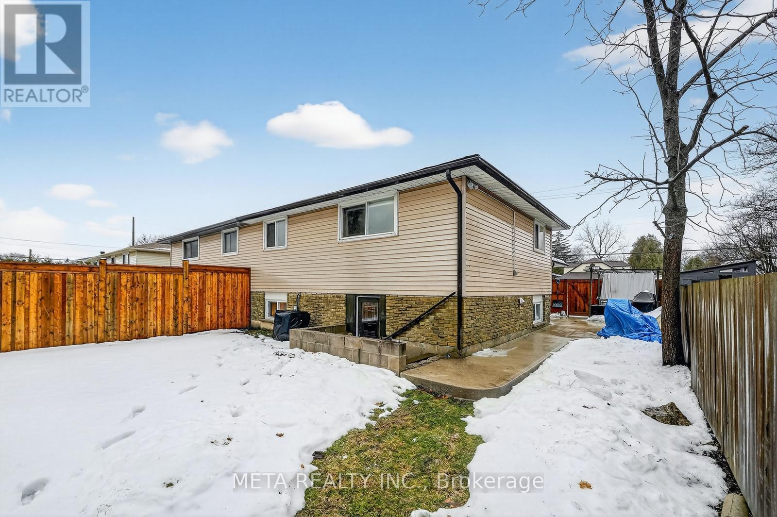 723 West 5th Street, Hamilton, Ontario  L9C 3R3 - Photo 32 - X12804212