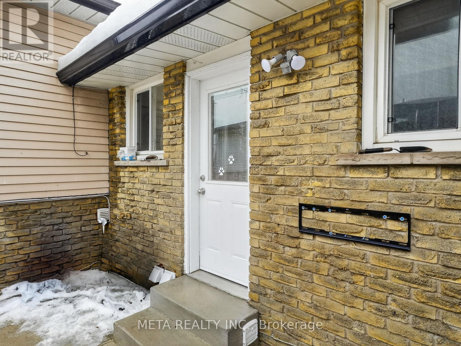 723 West 5th Street, Hamilton, Ontario  L9C 3R3 - Photo 34 - X12804212