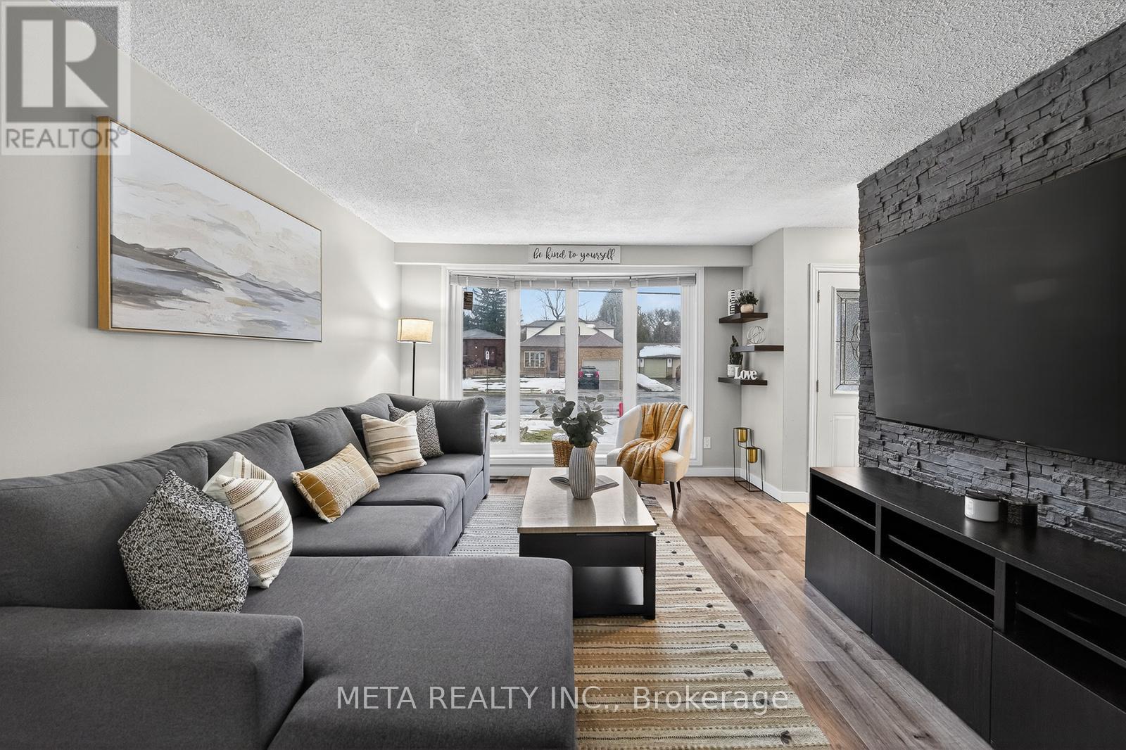 723 West 5th Street, Hamilton, Ontario  L9C 3R3 - Photo 35 - X12804212