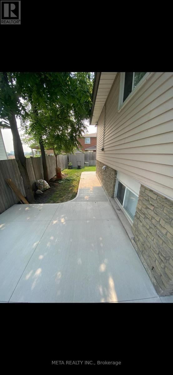 723 West 5th Street, Hamilton, Ontario  L9C 3R3 - Photo 38 - X12804212