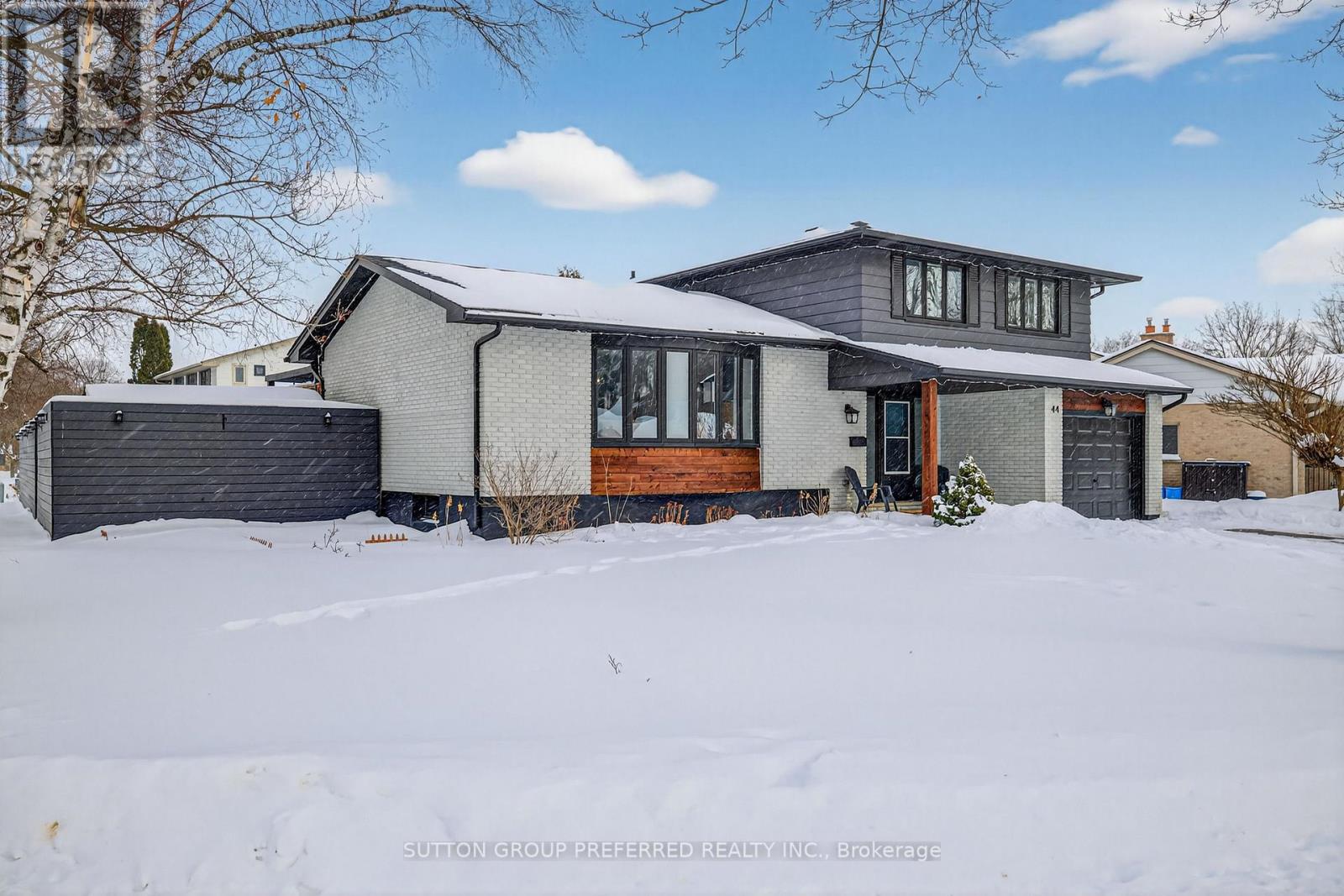 44 Cumberland Crescent, London North, Ontario  N5X 1B6 - Photo 2 - X12804328