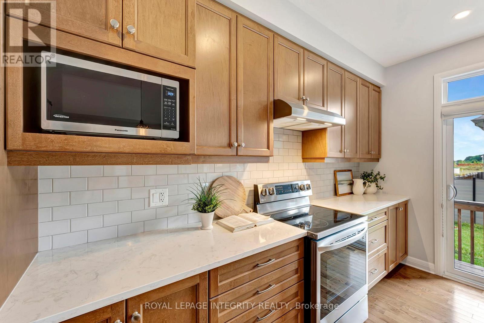 885 Moses Tennisco Street, Ottawa, Ontario  K1K 5A2 - Photo 24 - X12804350