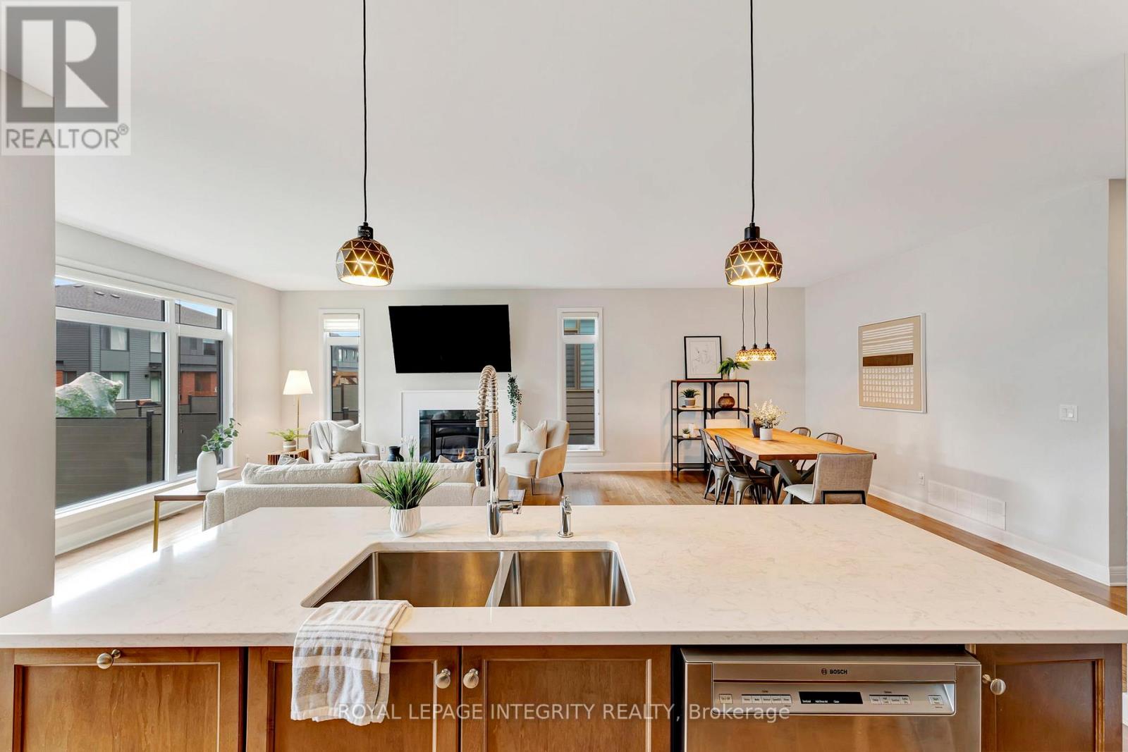 885 Moses Tennisco Street, Ottawa, Ontario  K1K 5A2 - Photo 25 - X12804350