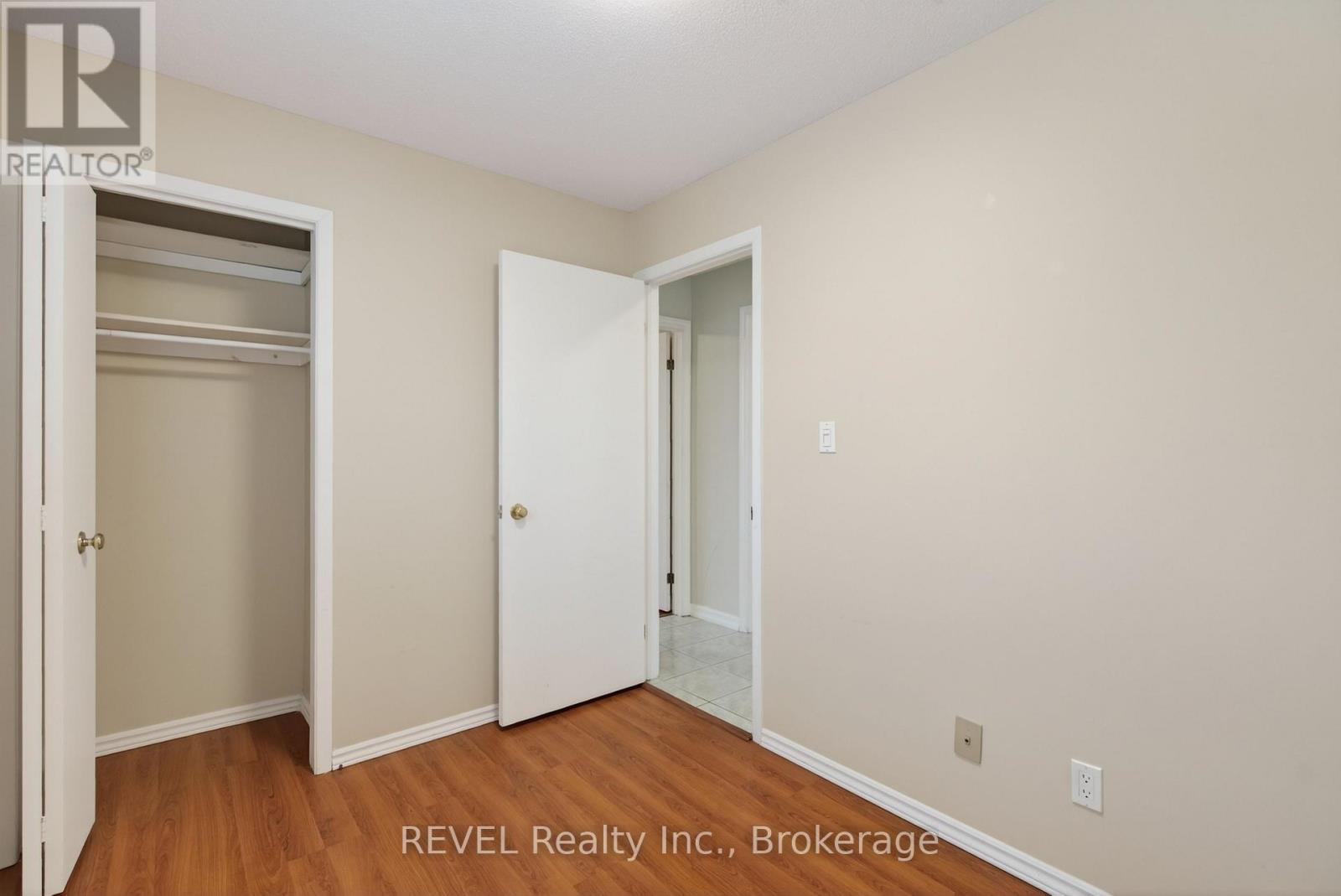 Upper - 6166 Wildrose Crescent, Niagara Falls, Ontario  L2G 7T3 - Photo 18 - X12804334