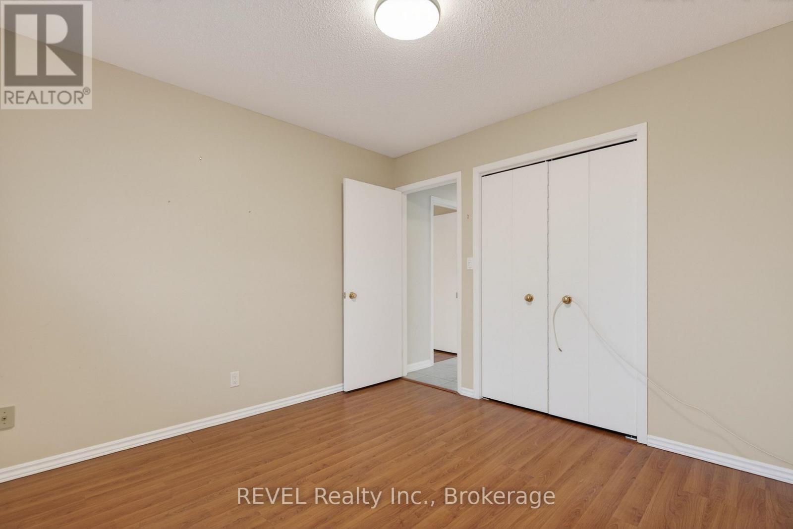 Upper - 6166 Wildrose Crescent, Niagara Falls, Ontario  L2G 7T3 - Photo 23 - X12804334