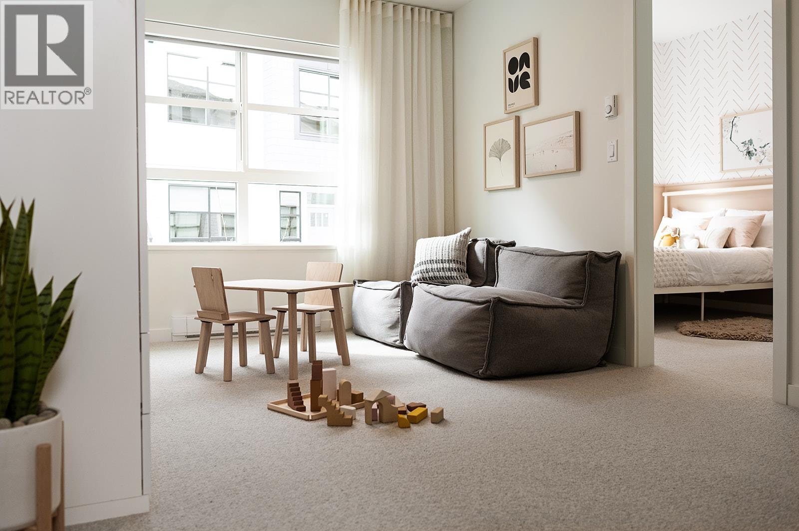 126 2045 Heritage Park Lane, North Vancouver, British Columbia  V7H 0E3 - Photo 12 - R3091858