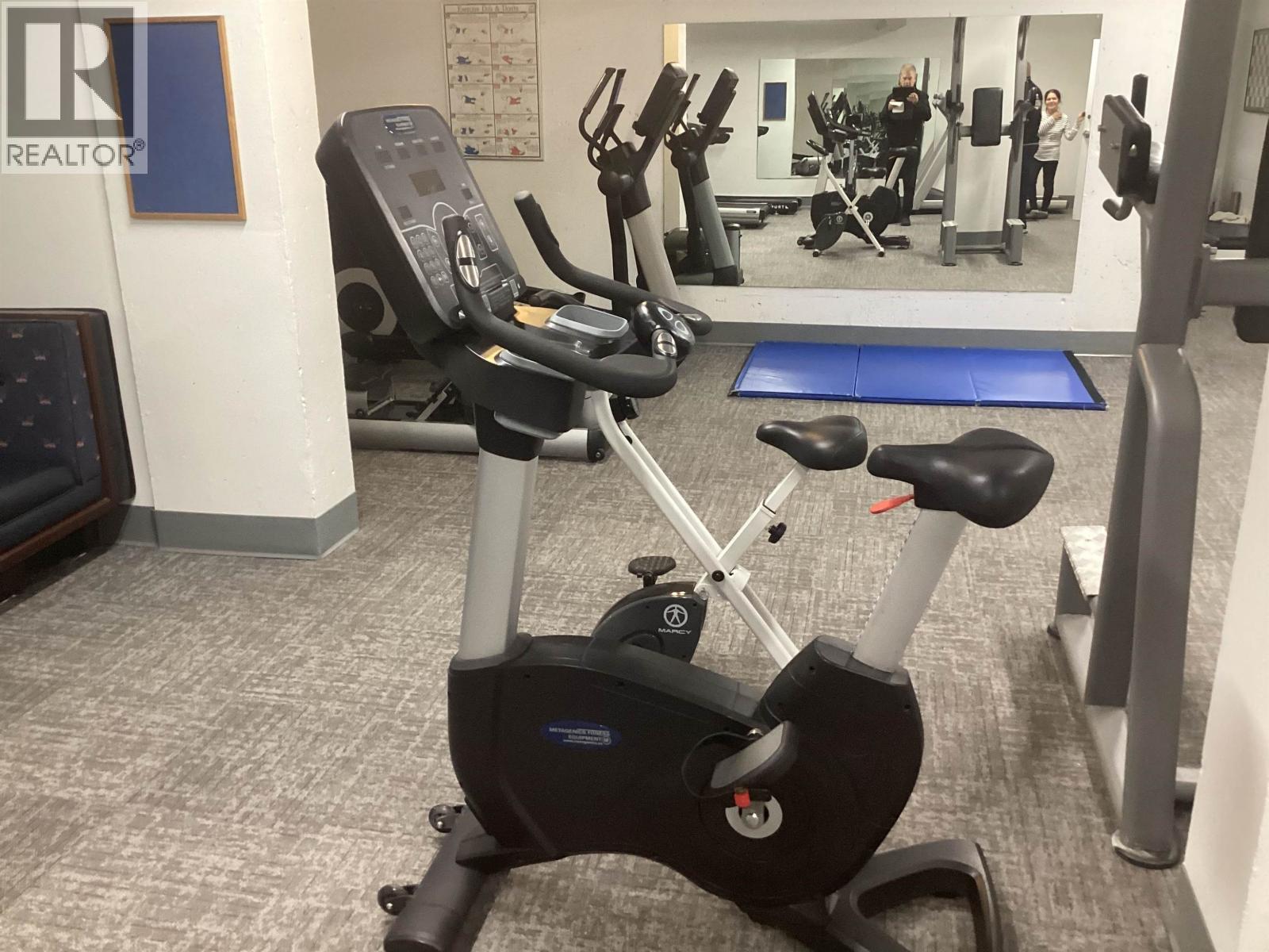 307 2024 Fullerton Avenue, North Vancouver, British Columbia  V7P 3G4 - Photo 11 - R3091862