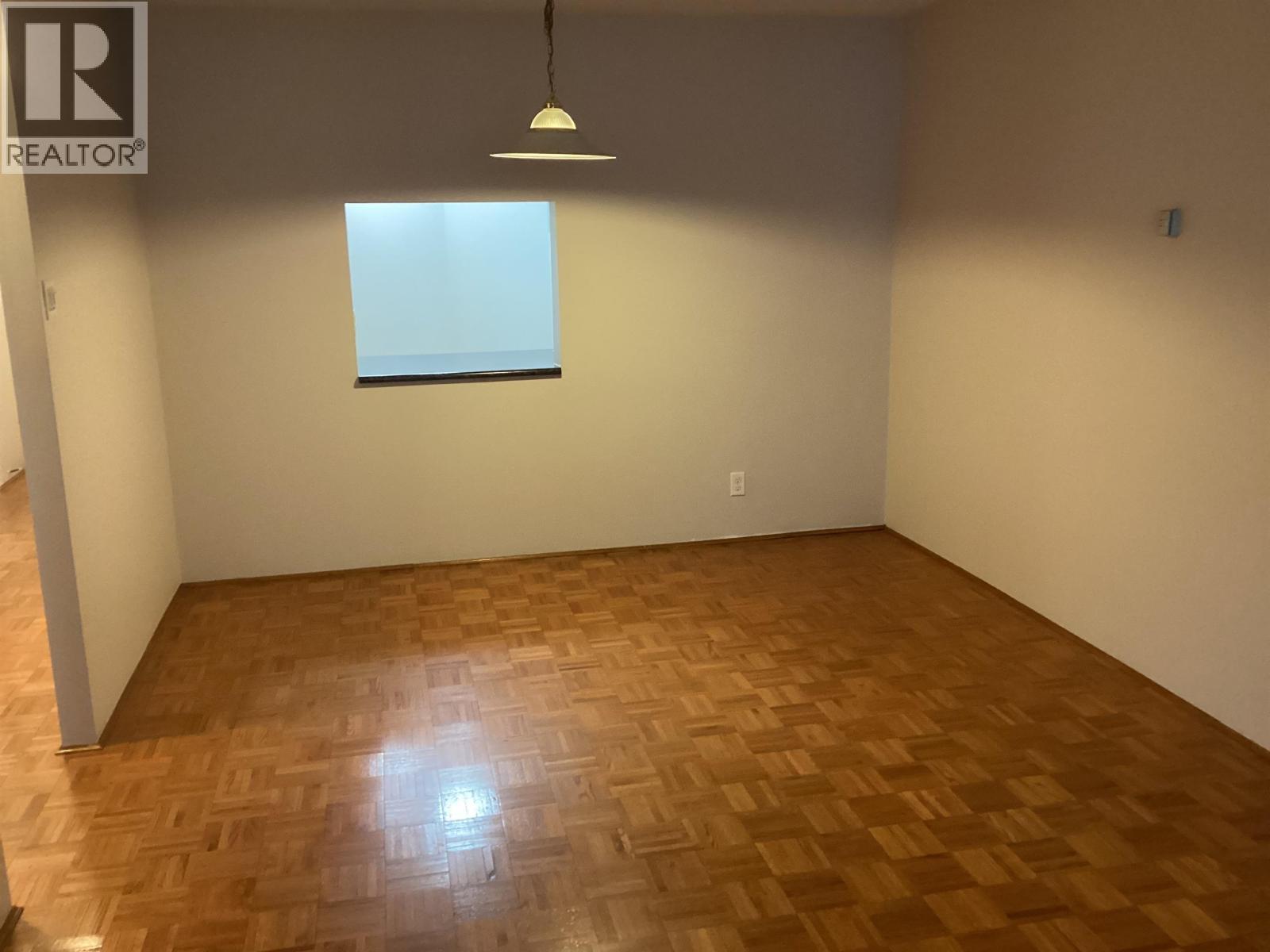 307 2024 Fullerton Avenue, North Vancouver, British Columbia  V7P 3G4 - Photo 4 - R3091862