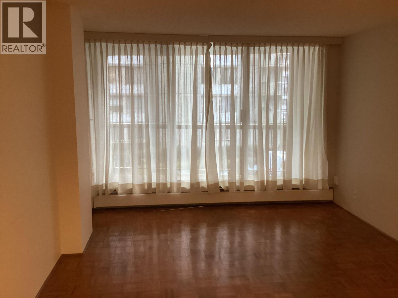 307 2024 Fullerton Avenue, North Vancouver, British Columbia  V7P 3G4 - Photo 5 - R3091862