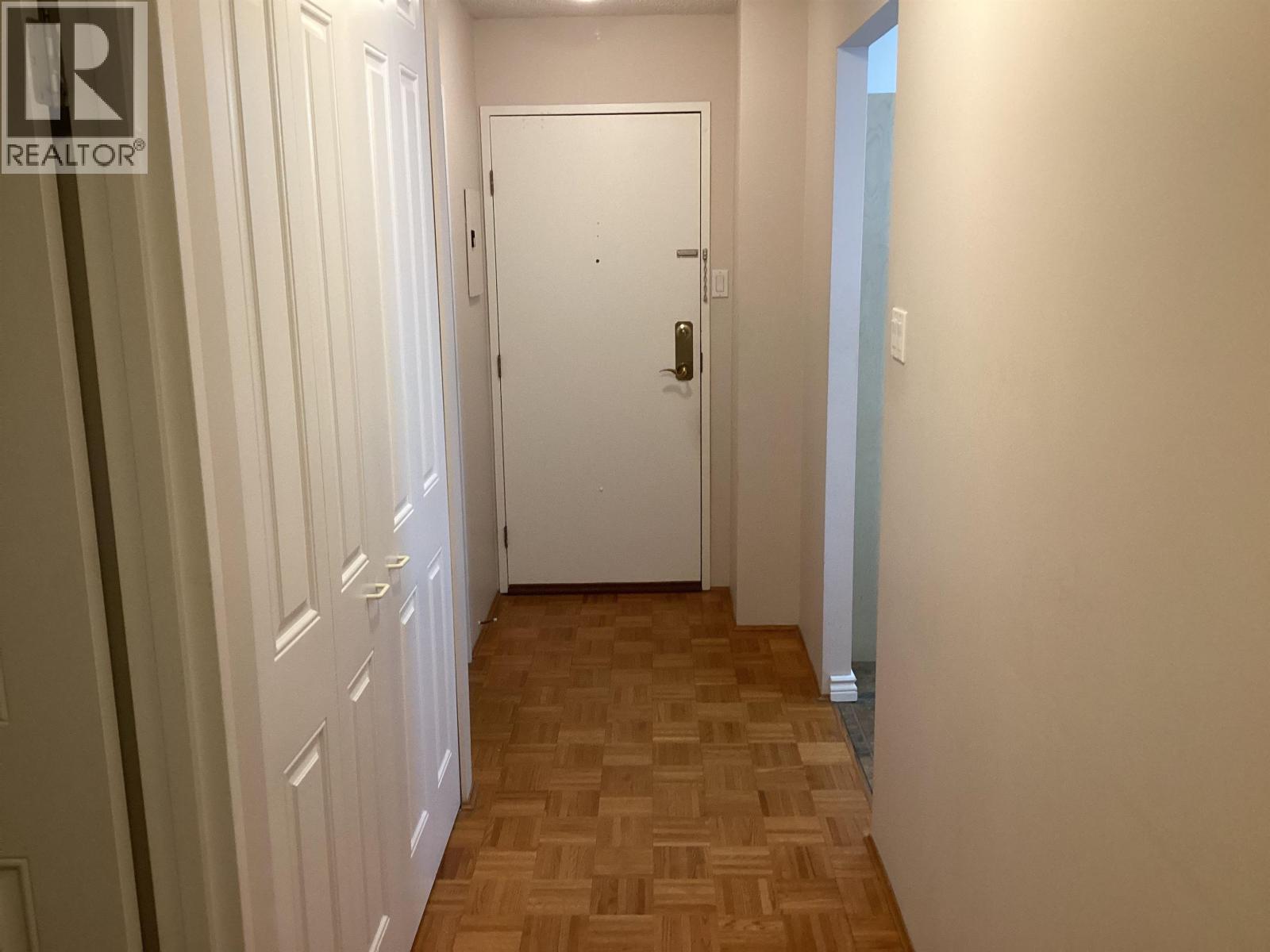 307 2024 Fullerton Avenue, North Vancouver, British Columbia  V7P 3G4 - Photo 9 - R3091862