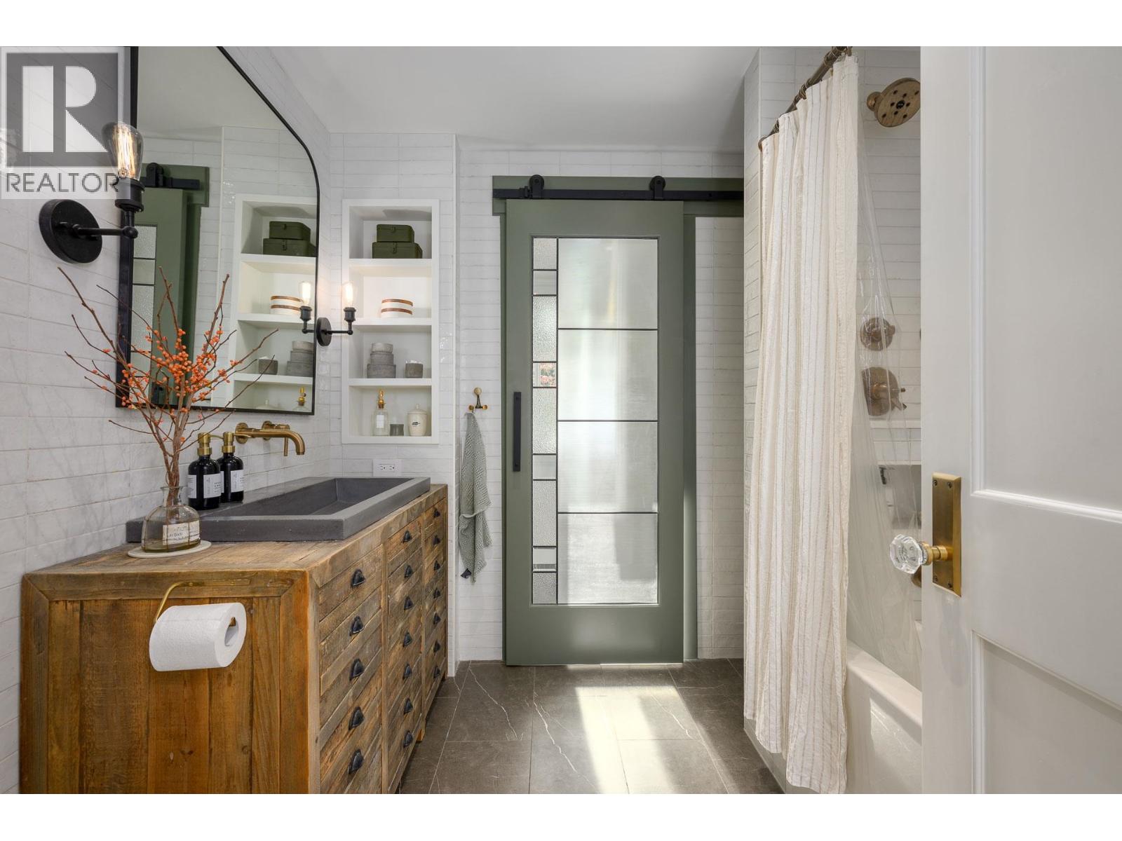 580 Ioco Road, Port Moody, British Columbia  V3H 2W2 - Photo 17 - R3091863