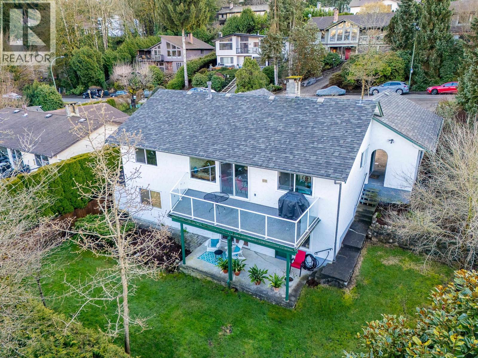 1063 Corona Crescent, Coquitlam, British Columbia  V3J 7J1 - Photo 31 - R3091015