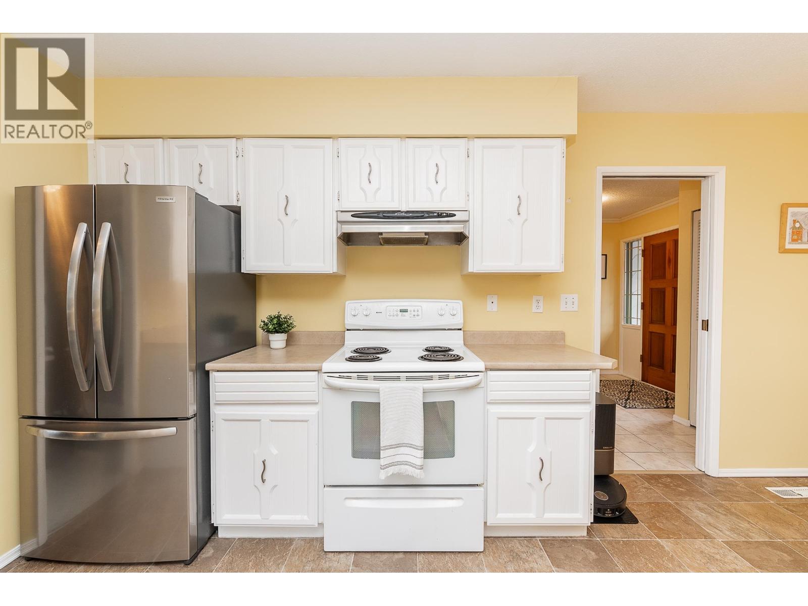 1063 Corona Crescent, Coquitlam, British Columbia  V3J 7J1 - Photo 6 - R3091015