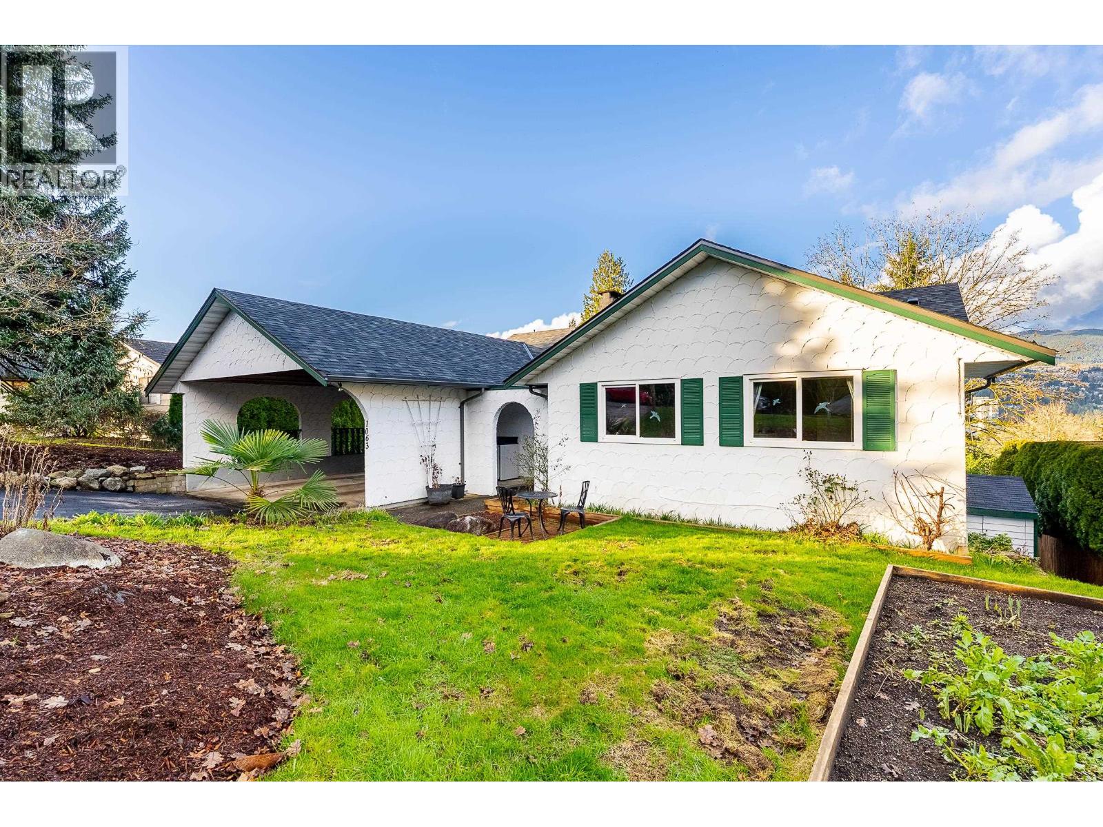 1063 CORONA CRESCENT, Coquitlam, British Columbia