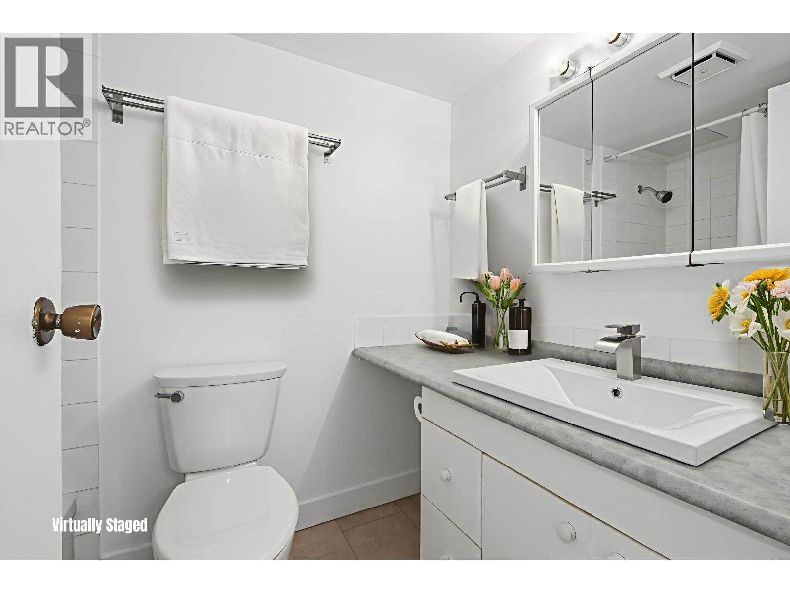 407 145 St. Georges Avenue, North Vancouver, British Columbia  V7L 3G8 - Photo 6 - R3091828