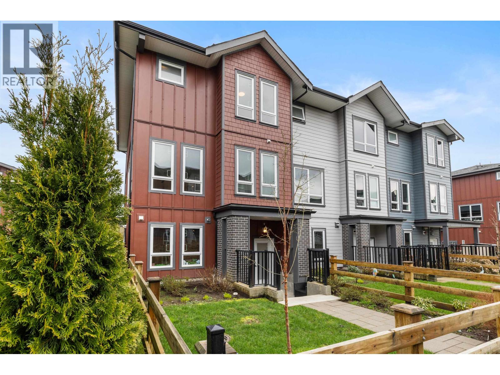 8 11851 232 Street, Maple Ridge, British Columbia  V2X 6S8 - Photo 2 - R3091734